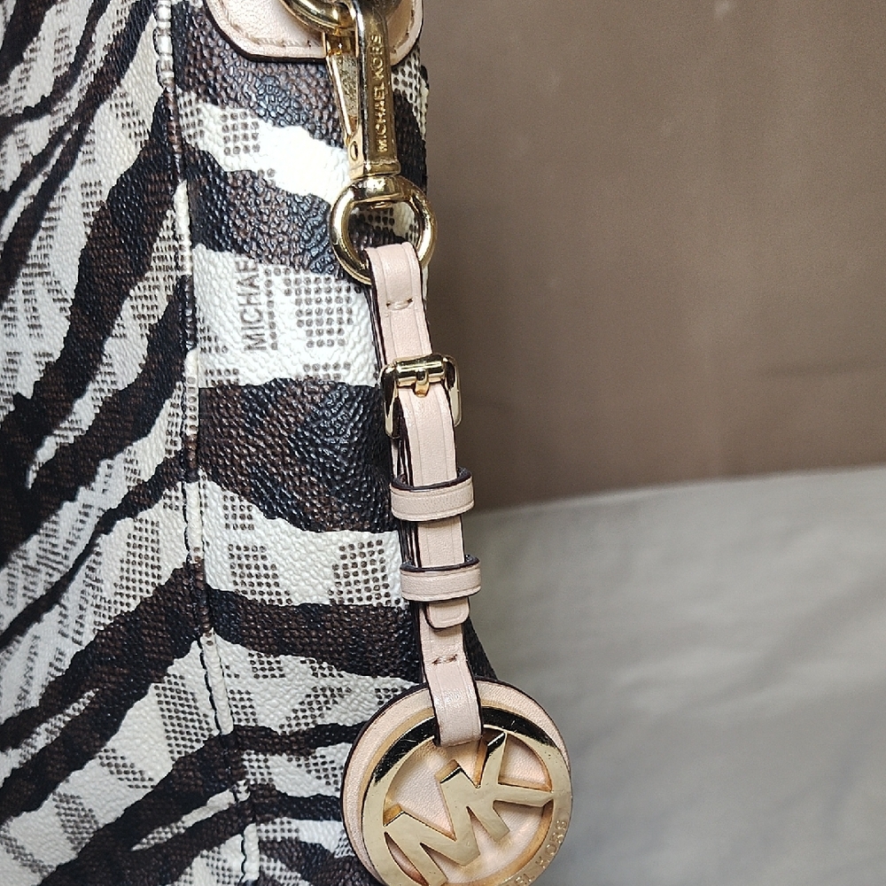 Michael Kors Black and White Zebra Crossbody Bag - Picture 4 of 9